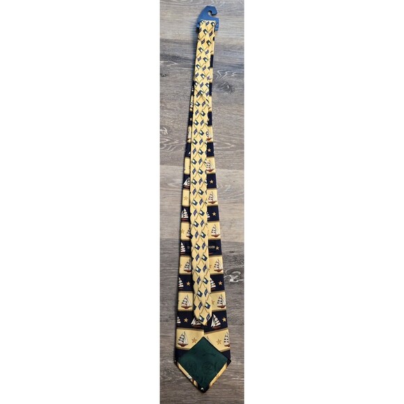 Vintage Tommy Hilfiger Tie Sail Boat Theme New without tags - Picture 4 of 5